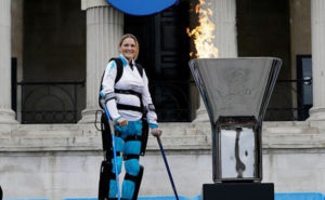 Εξωστολή αποκατάστασης μπορεί να βοηθήσει ανθρώπους με Πολλαπλή Σκλήρυνση και να βελτιώσει την βάδιση τους